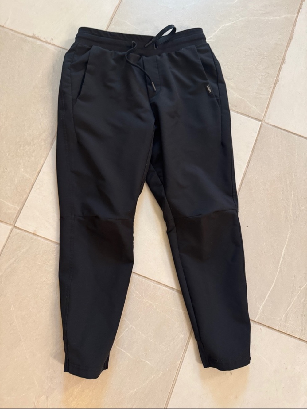 Boys UNRL size youth medium, Black Jogger Sweatpants with Drawstring Waist